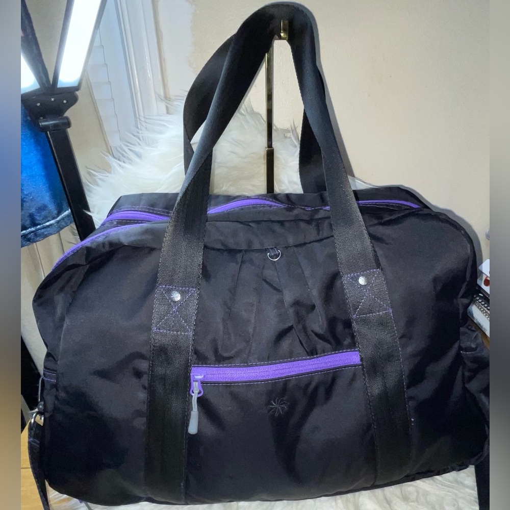 🌺 Athleta duffle /gym bag 🌺